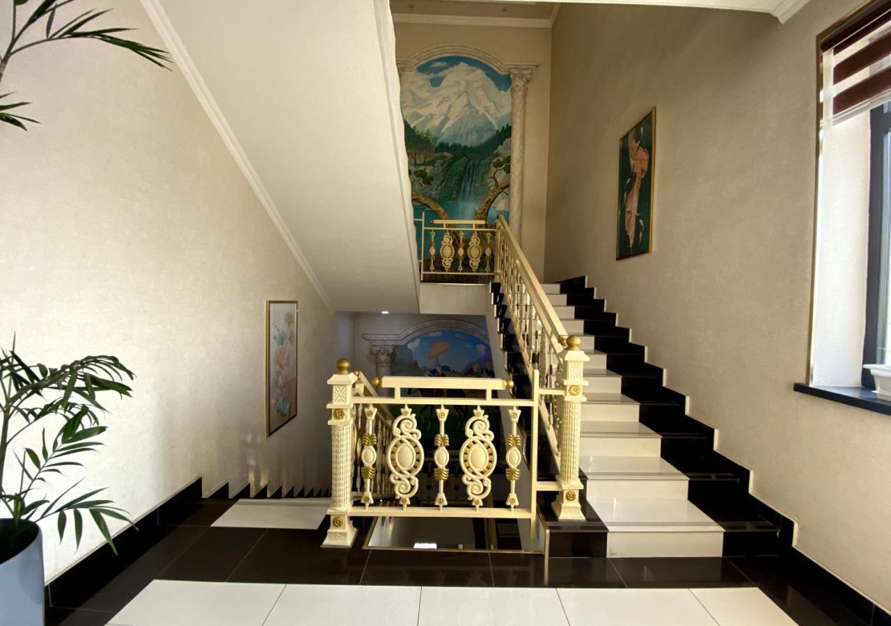 Diyor Hotel Marghilon Εξωτερικό φωτογραφία